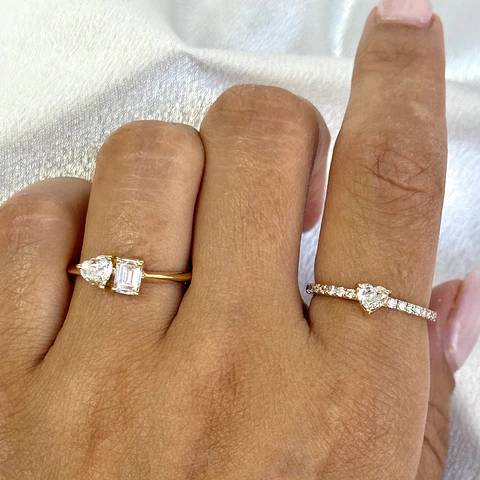 Anillo Solitario Diamante Corazón en Oro Blanco 18K