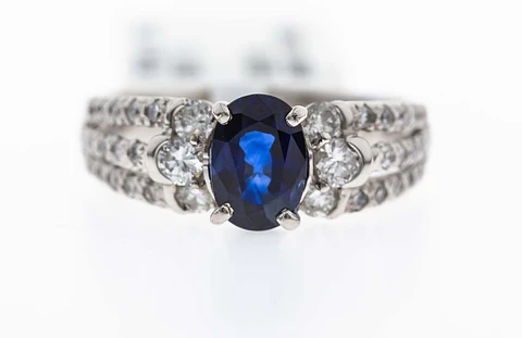 Precioso Anillo Solitario Zafiro Azul Certificado Internacional Diamantes Platino
