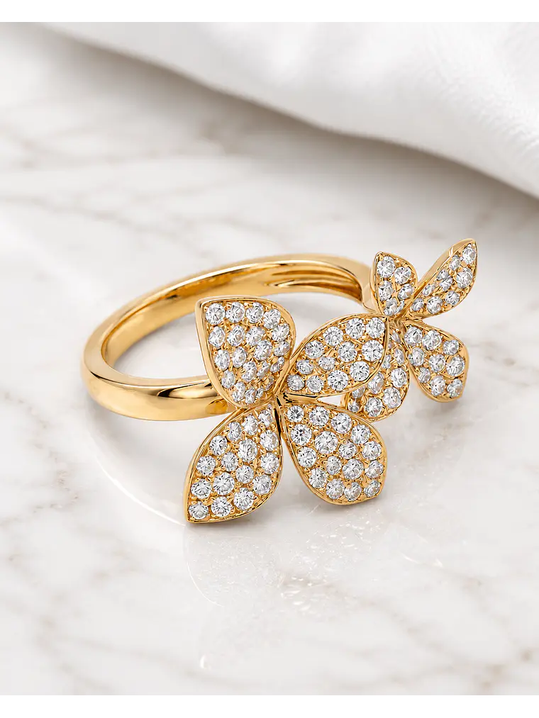 Anillo Solitario Flor Diamantes en Oro Amarillo 18K 3