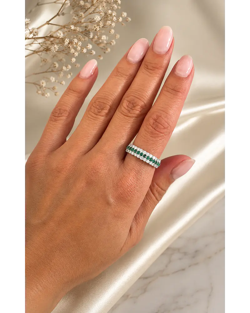 Anillo Medio Cintillo Triple Esmeraldas Diamantes Oro Blanco 18K