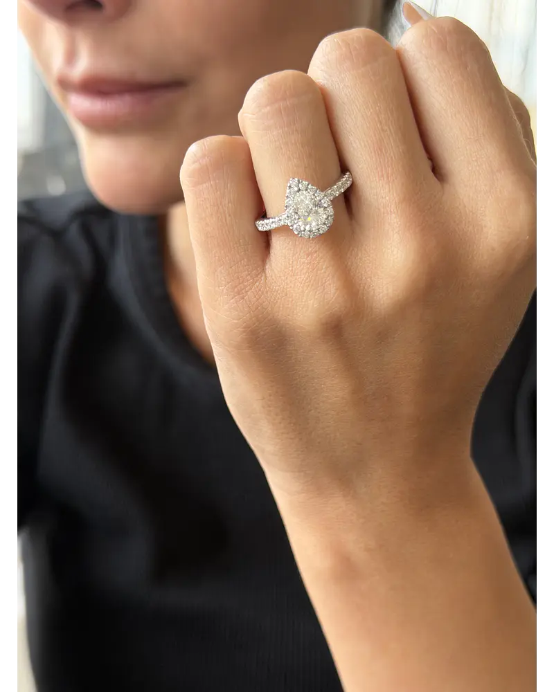 Anillo Solitario Corte Gota Pera Diamantes Naturales Oro Blanco 18K / GIA