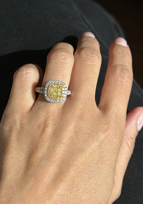 Anillo Solitario Diamante Fancy Yellow Natural Oro Blanco 18k