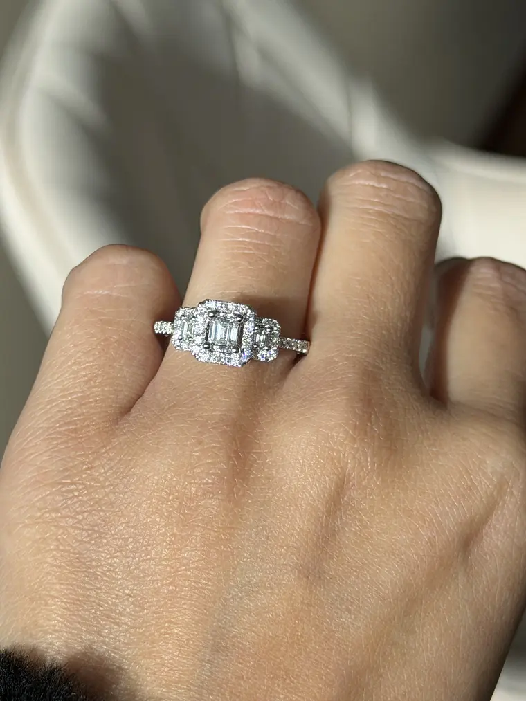 Exclusivo Anillo Tricillo Diamantes Esmeralda Oro Blanco 18K  2