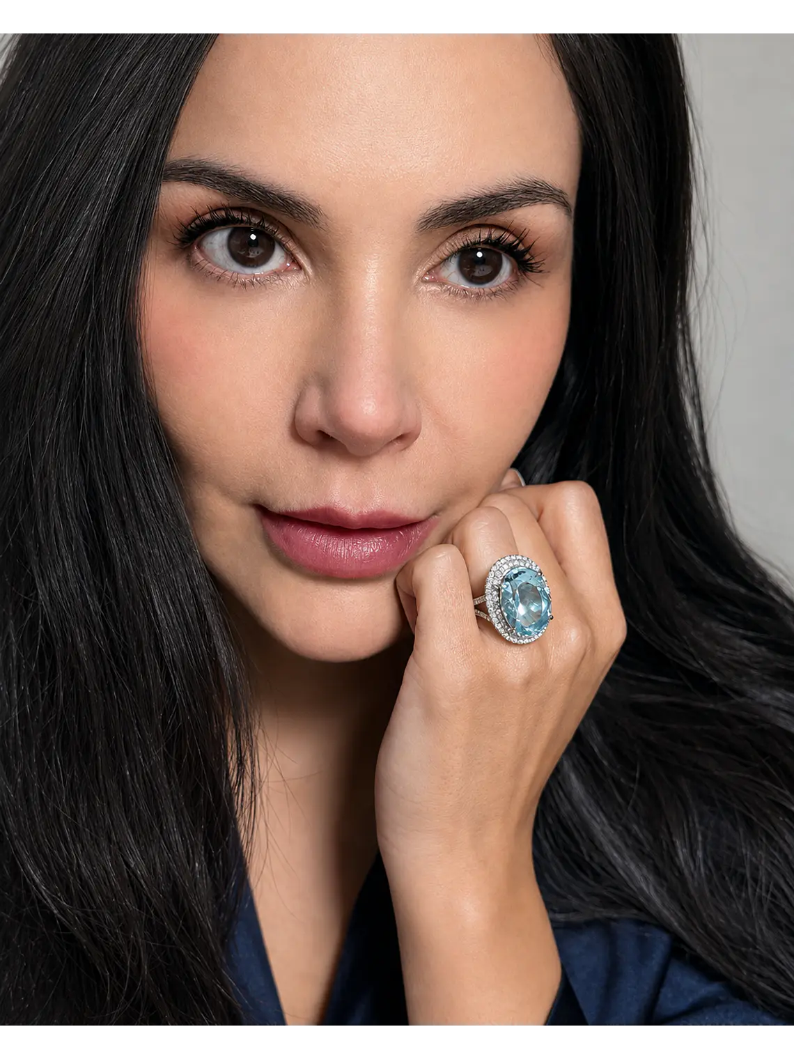 Gran Maxi Anillo Aguamarina y Diamantes Naturales en Platino 2