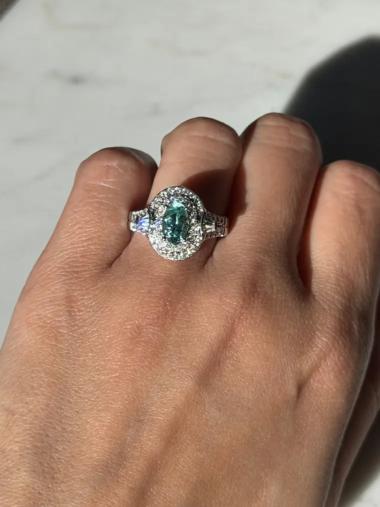 impactante Anillo Turmalina Paraíba Natural Halo de Diamantes en Oro Blanco 18K 2