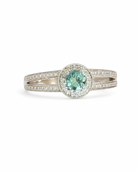 Precioso Anillo Turmalina Paraíba Natural y Diamantes en Oro Blanco 18K