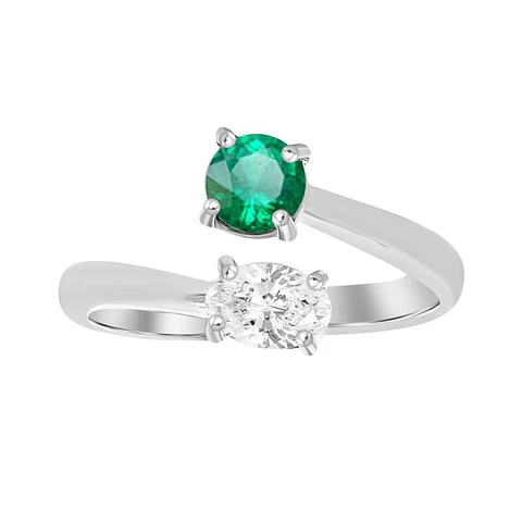 Anillo Preciosa Esmeralda y Diamante Oval en Oro Blanco 18K