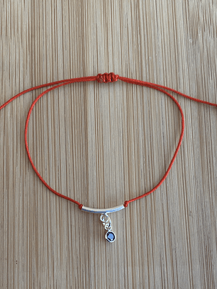 Pulsera de hilo rojo con un Punto de Luz 