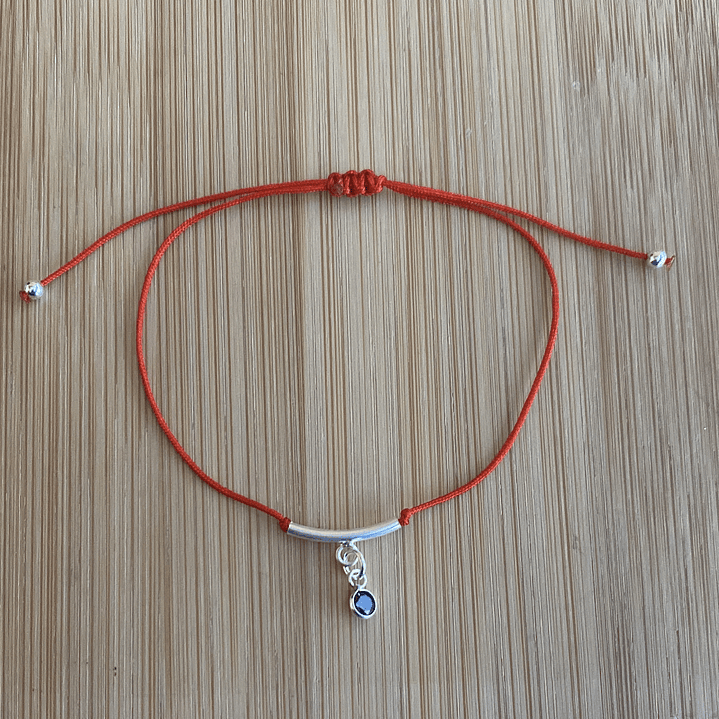 Pulsera de hilo rojo con un Punto de Luz  1