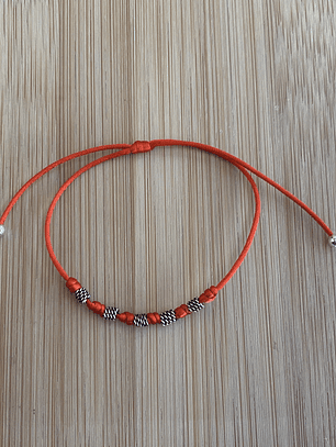 Pulsera de hilo rojo 