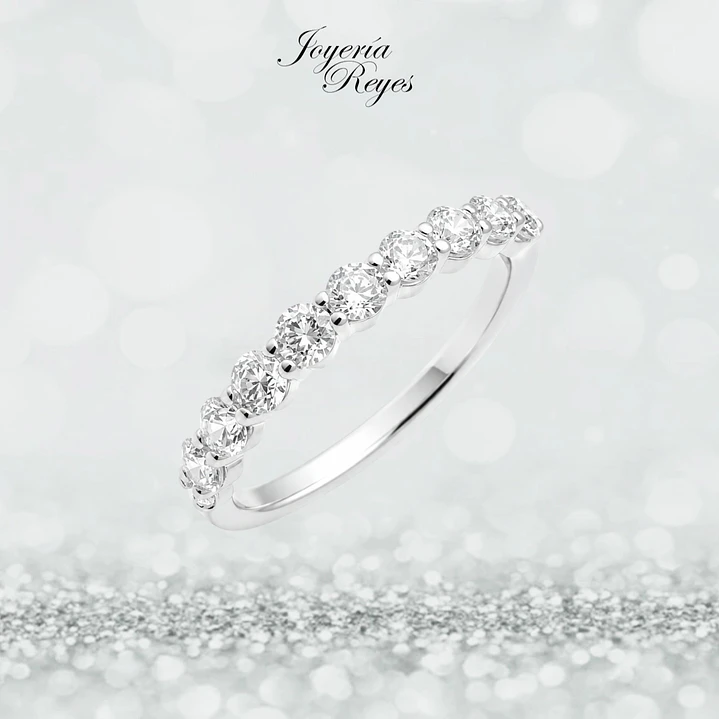 Anillo de Oro Blanco 18 kilates - 9 Circones - Engaste Prong - A3744.9W 1