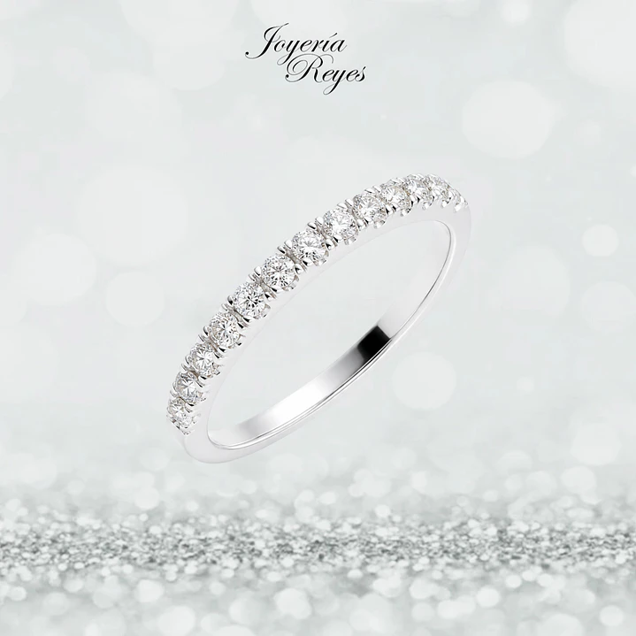 Anillo de Oro Blanco 18 kilates - 13 Circones - Engaste Fishtail - A4002W 1