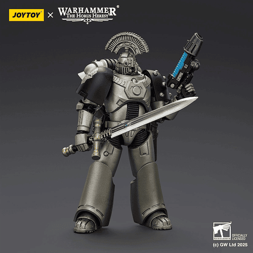 Iron Warriors Sargento Táctico MKVI con Espada de Energía y Pistola de Plasma 1