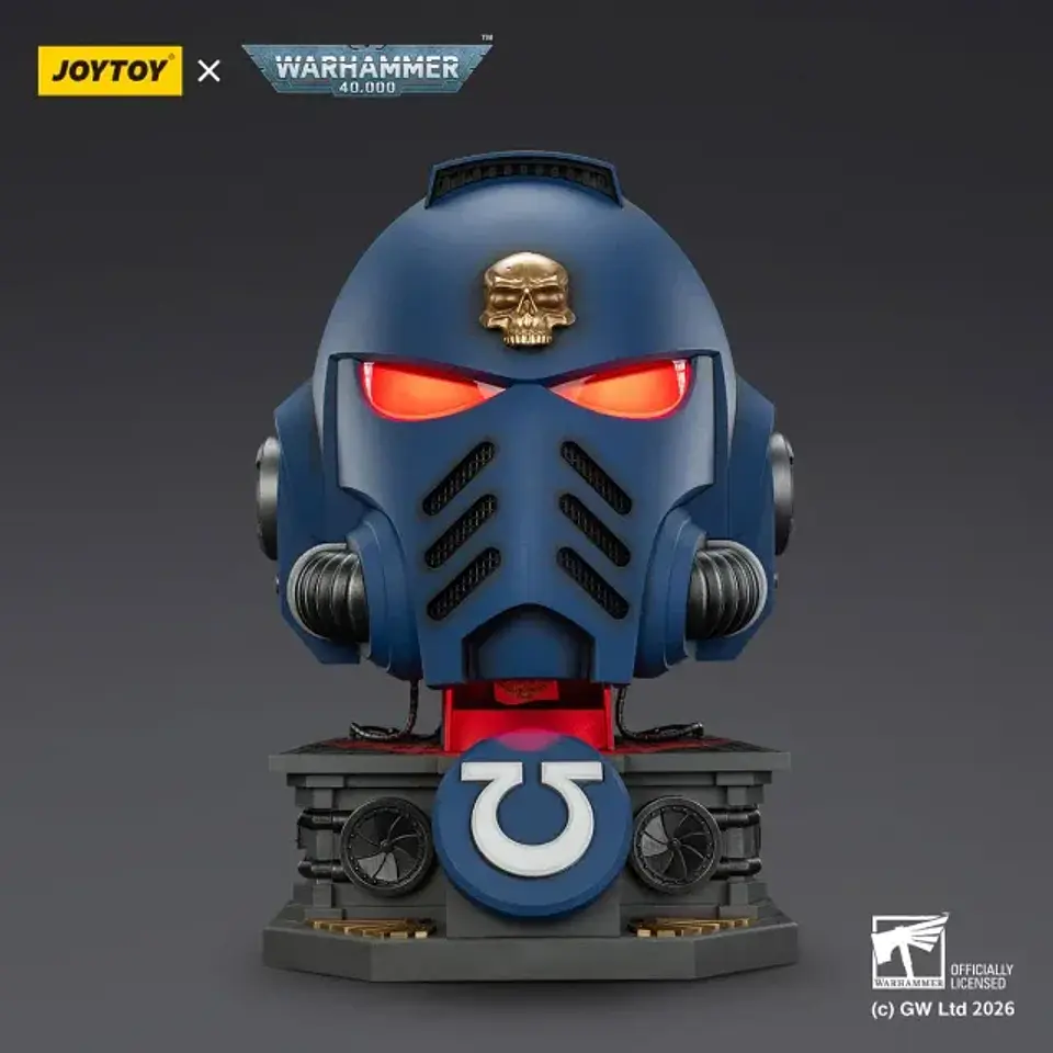 Ultramarines  Casco MkX y soporte de exhibición  1