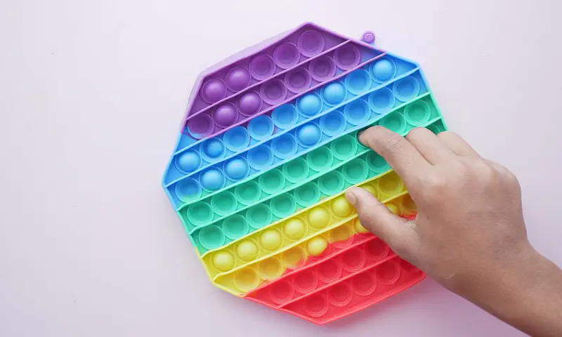 Juguetes sensoriales para niños con autismo o TDAH: cómo elegirlos