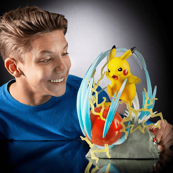 POKEMON DELUXE COLLECTOR ESTATUTA PIKACHU 4