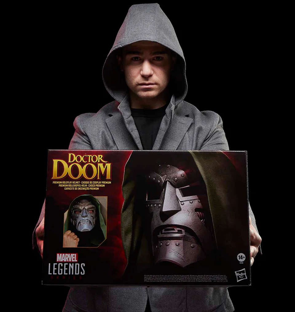 Casco de Doctor Doom – Marvel Legends Premium Roleplay 4