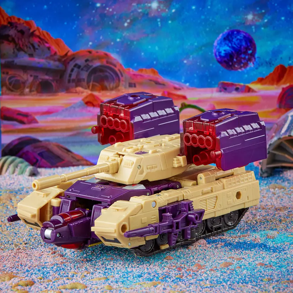 Transformers Legacy Blitzwing  Leader Class  5