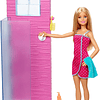 Barbie Muñeca con muebles de baño y accesorios