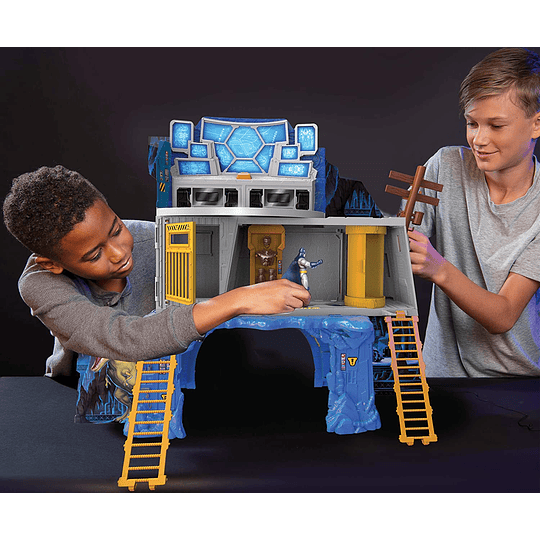  3-in-1 Batcave DC Comics