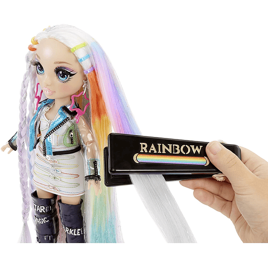 Exclusiva Muñeca Amaya Raine Rainbow High Hair Studio