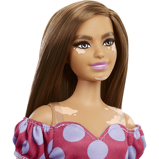  Barbie Fashionista Muñeca curvy vitiligo con vestido de lunares 