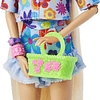 Barbie Extra Rubia con Conjunto Floral de 2 Piezas Incluye Conejo y 15 Accesorios