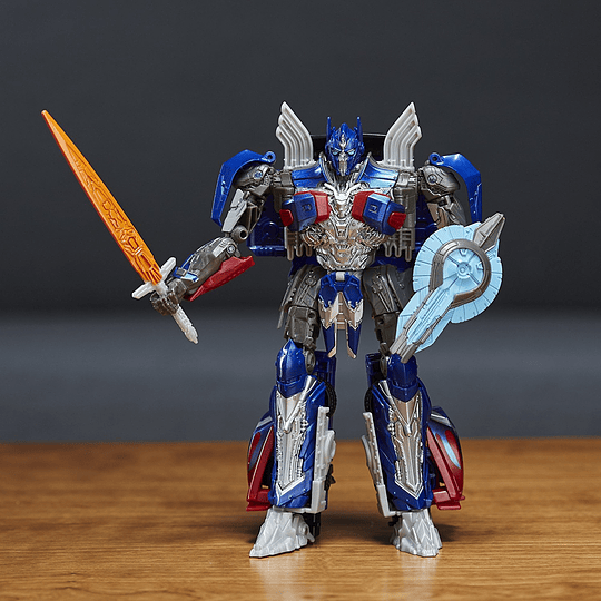 TRANSFORMERS: THE LAST KNIGHT PREMIER EDITION OPTIMUS PRIME CLASE VIAJERO