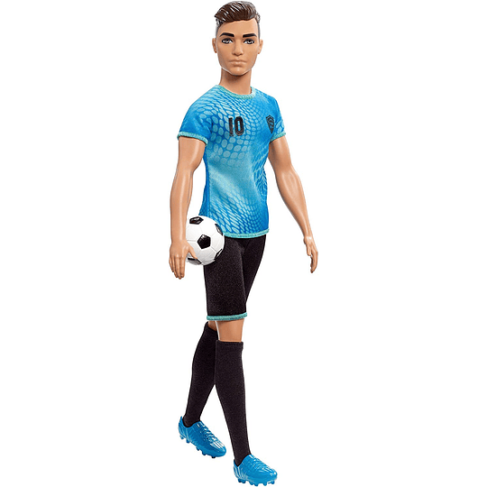 Ken -  Futbolista con accesorios Mattel