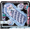 Monster High Cama de Abbey Bominable con Muchos Accesorios
