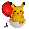 Pokemon - Pop Action Poké Lanzador de bolas, viene con el lanzamiento Pikachu Mini Peluche y PokeBall 