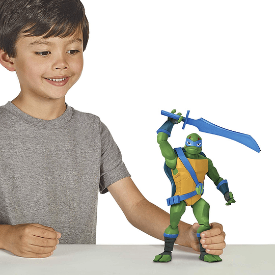 Tortuga Ninja Leonardo 28 cm