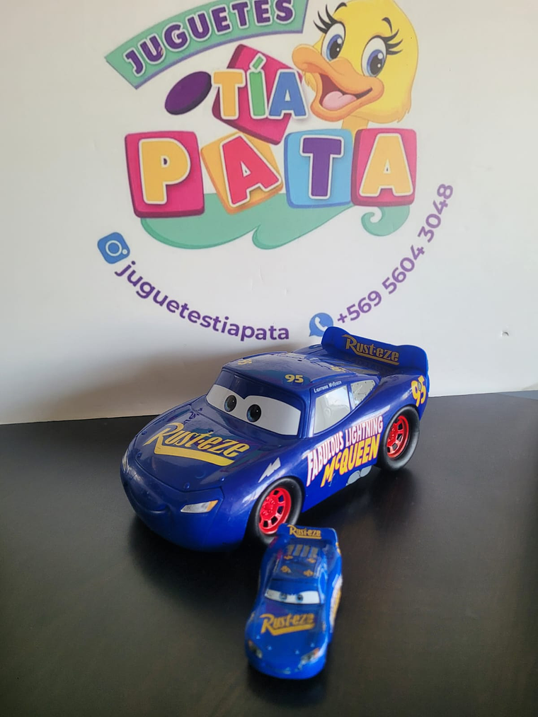 Cars Disney Fabuloso Mcqueen Pista 25cm + 2 Autos metal 1
