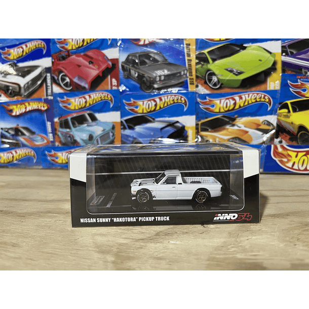 Nissan Sunny Hakotora Pickup Truck