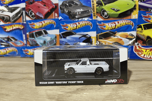 Nissan Sunny Hakotora Pickup Truck