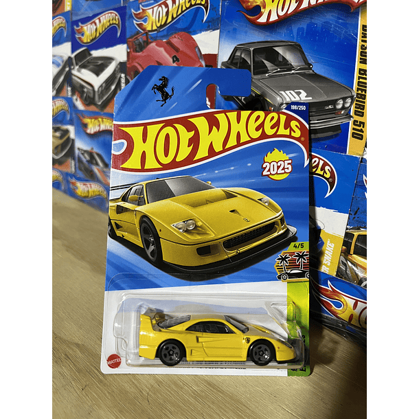 Ferrari F40 Competizione Amarillo