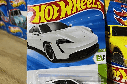 Porsche taycan turbo s