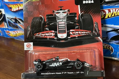 MoneyGram Haas F1 Team 2024 #27