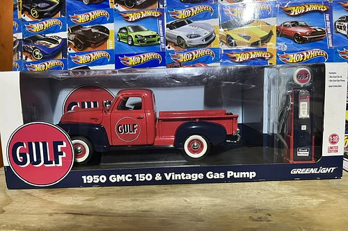 1950 GMC 150 & Vintage Gas Pump