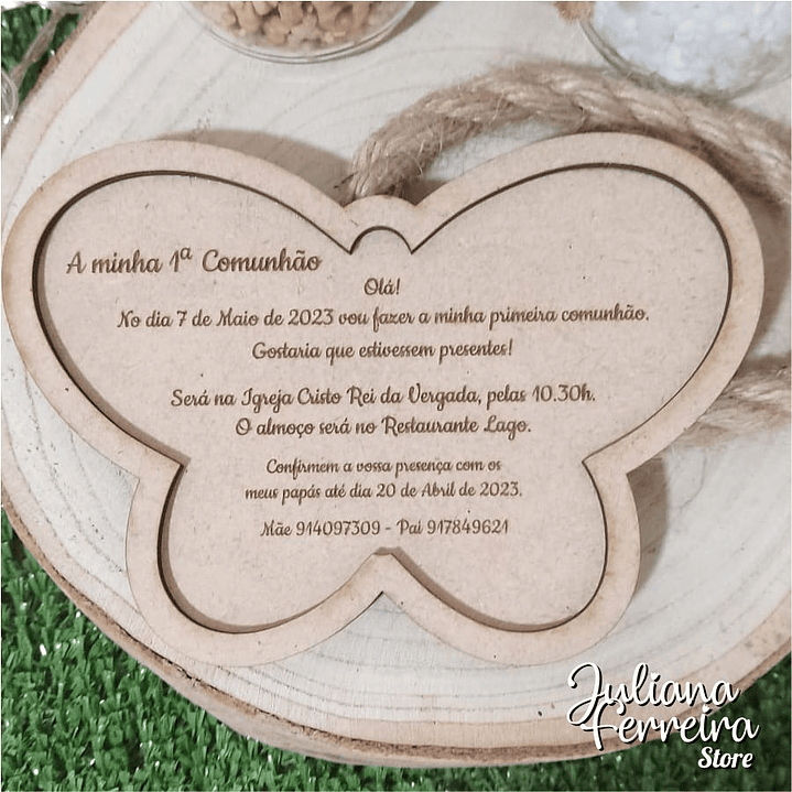 Invitación rígida mariposa con tapa 3