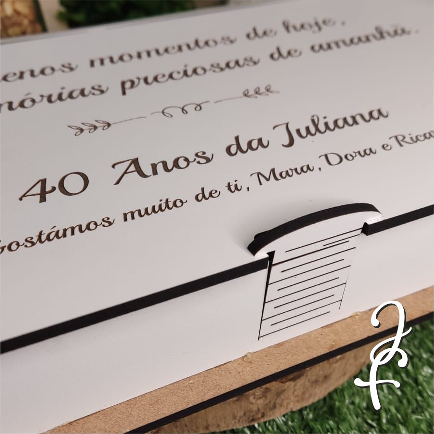 Caja de memoria personalizada 8