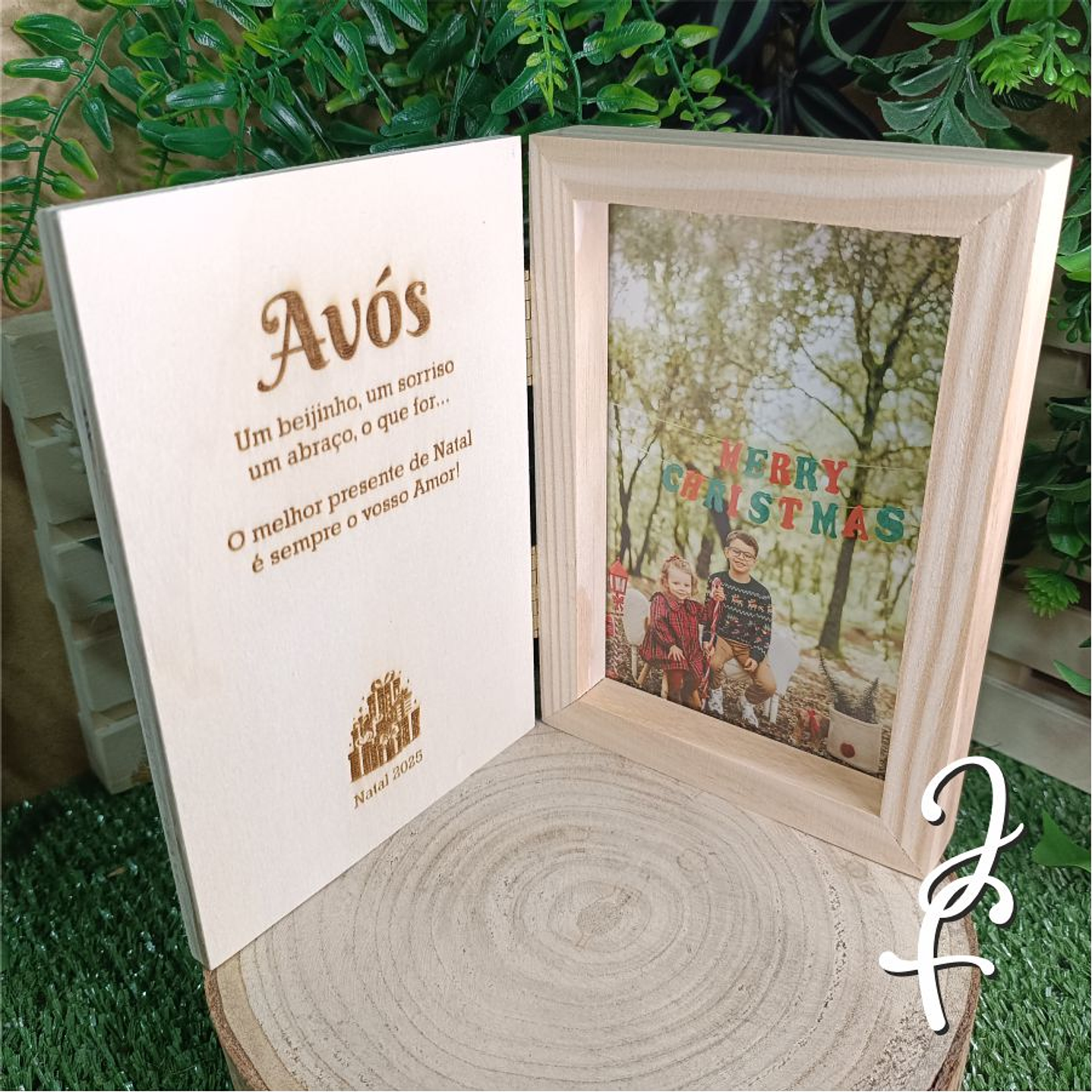 Moldura Fotografia Natal Presépio no Globo 3