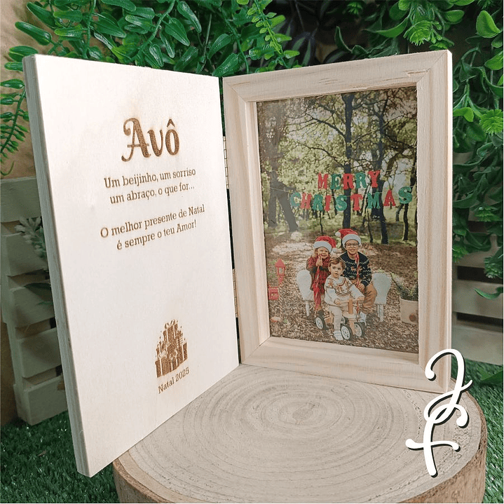 Moldura Fotografia Natal Presépio no Globo 2