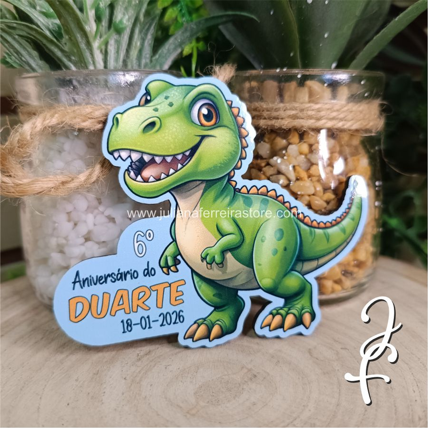 T-Rex Magnético Aniversário 1