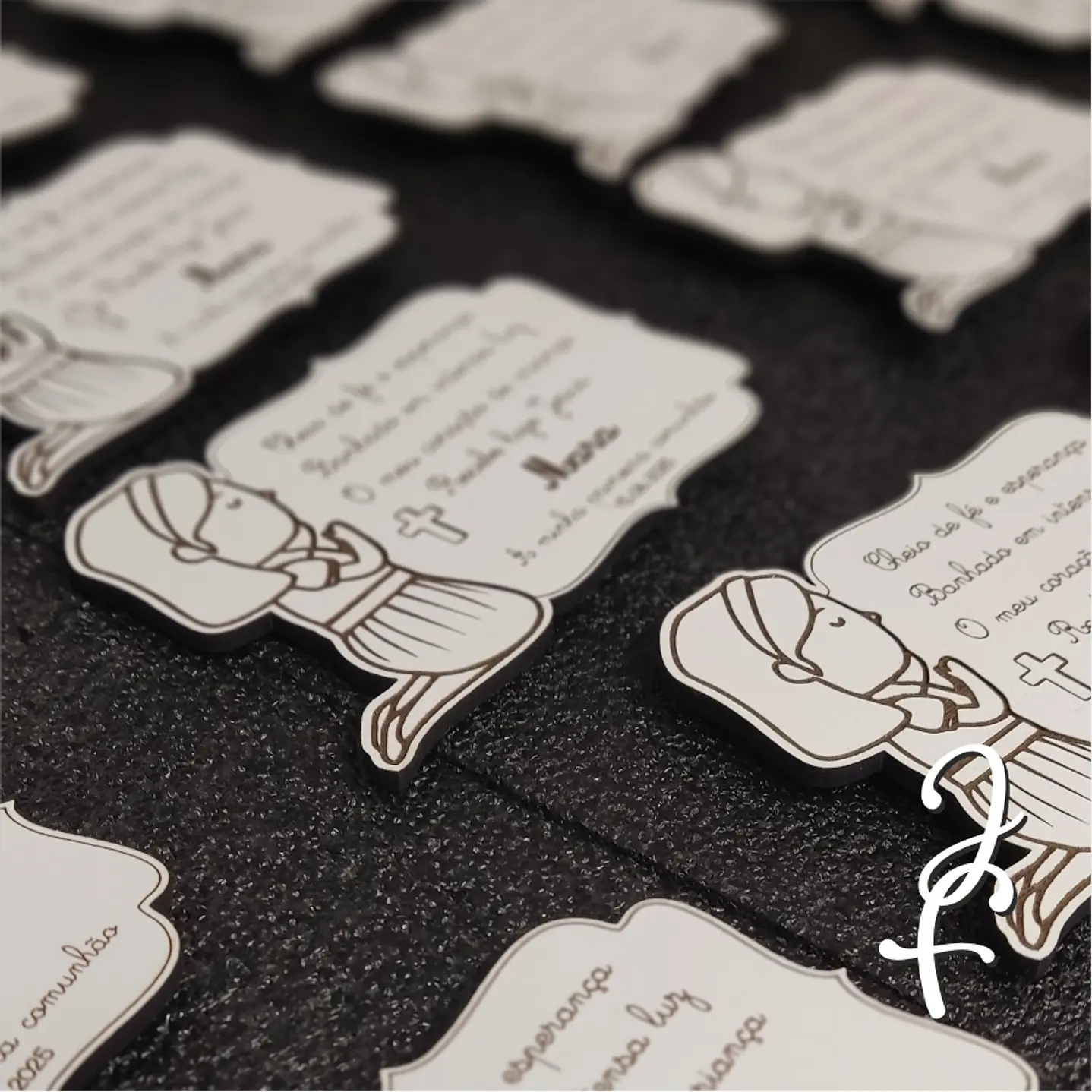 Lembrança Comunhão Menina Rezar 3