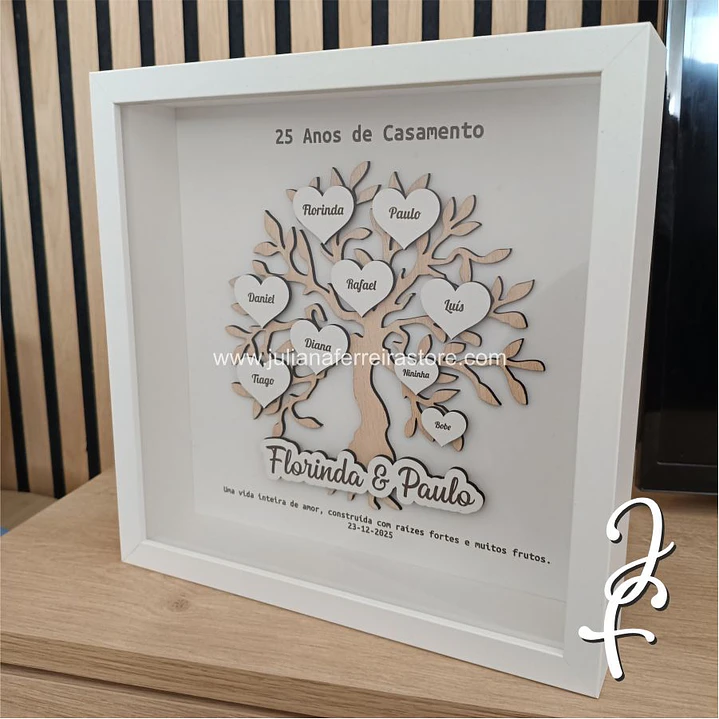 Quadro Moldura Árvore da vida c/corações 2
