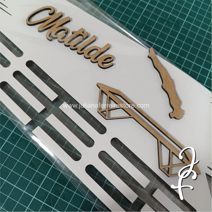Porta medalhas personalizado 19