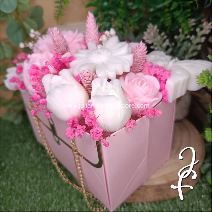 Bouquet Flores Velas Bolsa 3