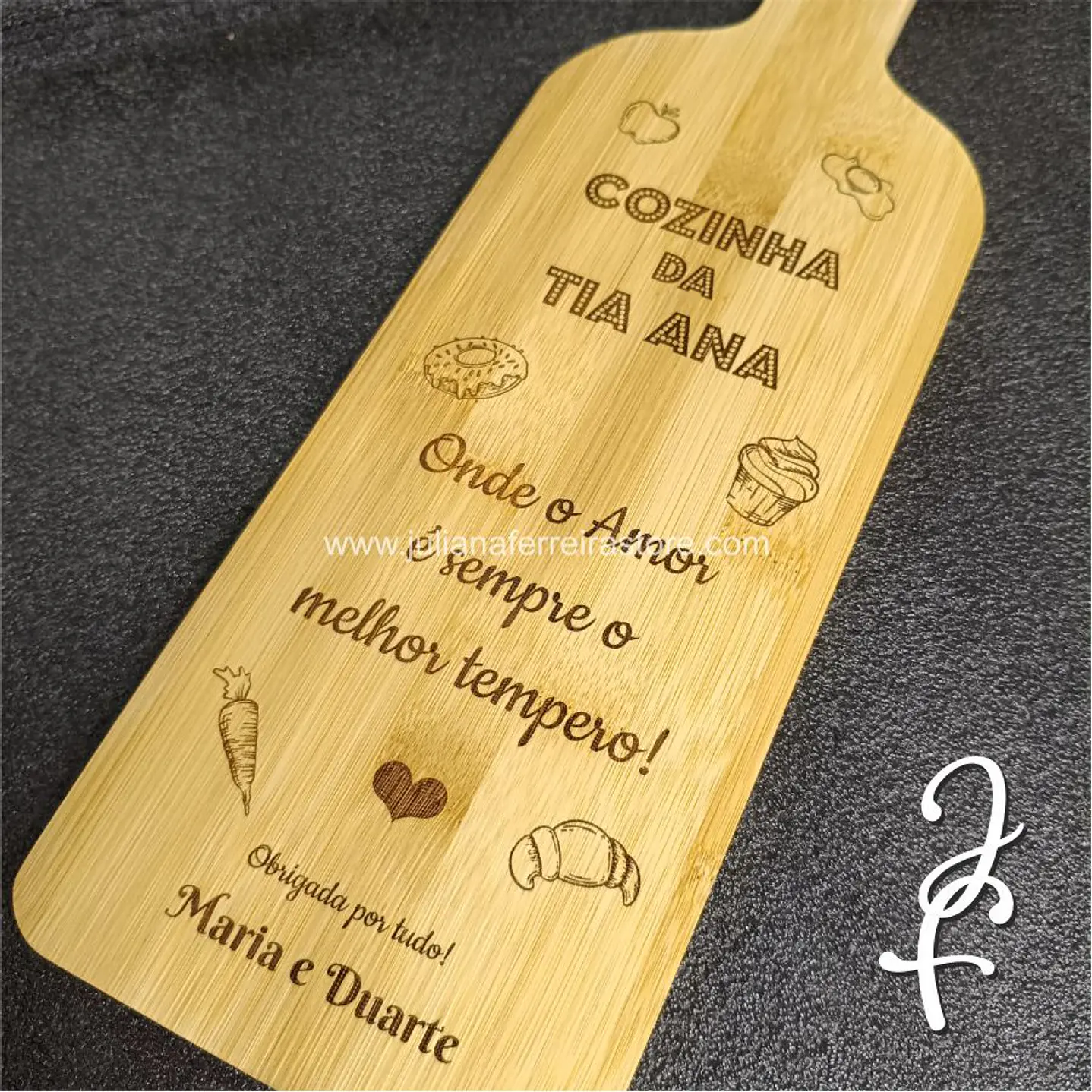 Tábua de Cozinha Personalizada com Pega 5