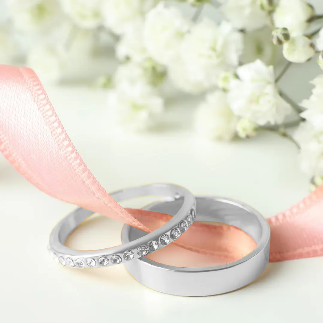 Wedding rings with white diamonds 2